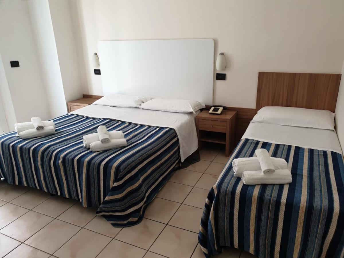 Hotel Vannucci ริมินี ภายนอก รูปภาพ