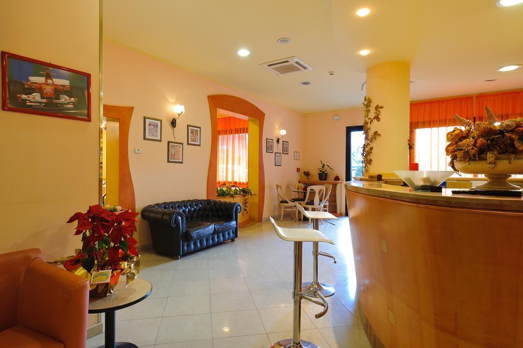 Hotel Vannucci ริมินี ภายนอก รูปภาพ