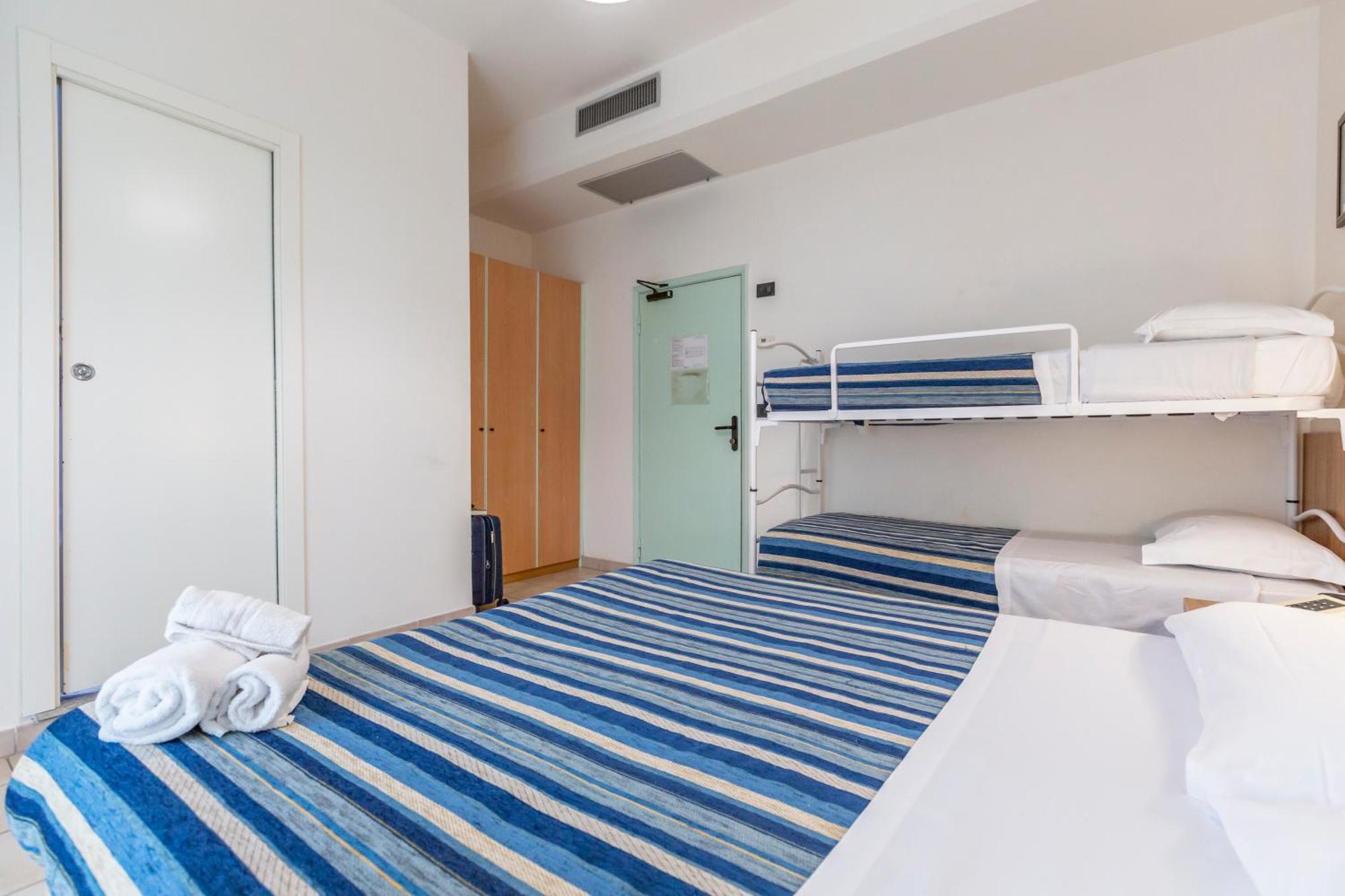 Hotel Vannucci ริมินี ภายนอก รูปภาพ