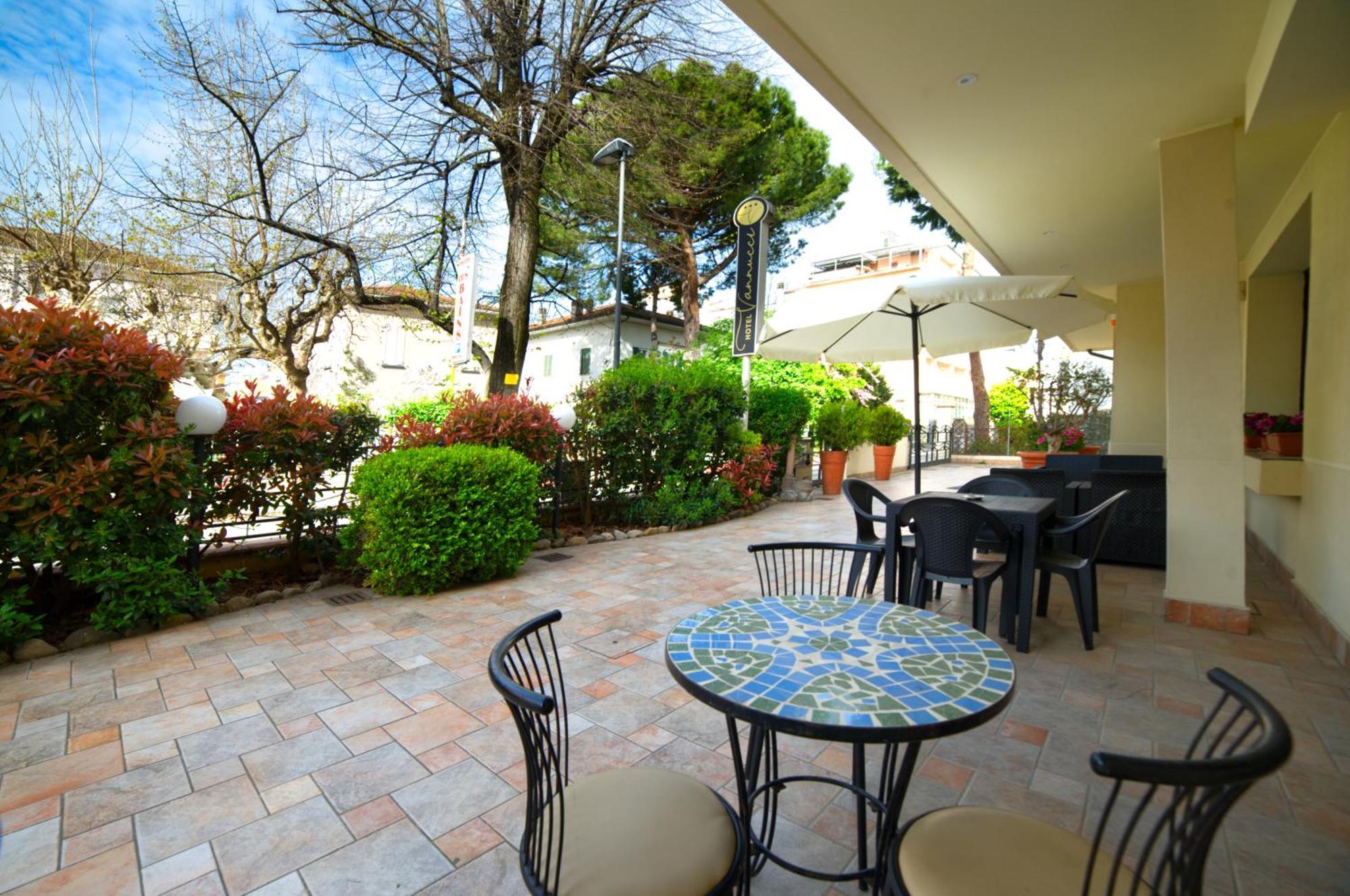 Hotel Vannucci ริมินี ภายนอก รูปภาพ